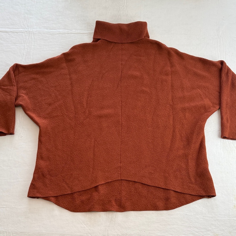 Women's Relaxed Russet Turtleneck Sweater Cozy Oversized Fit Size S